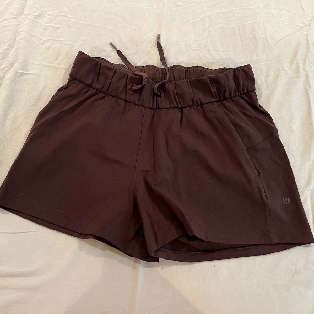 Lululemon On The Move Shorts
